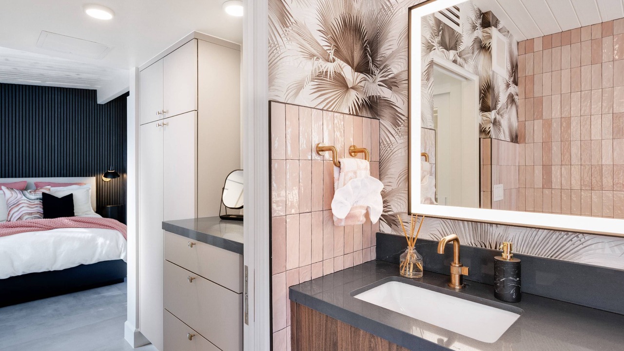 Photo of Bathroom in Historic Tennis Club