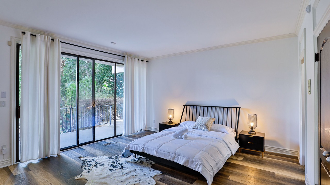 Photo of Bedroom in Sherman Oaks