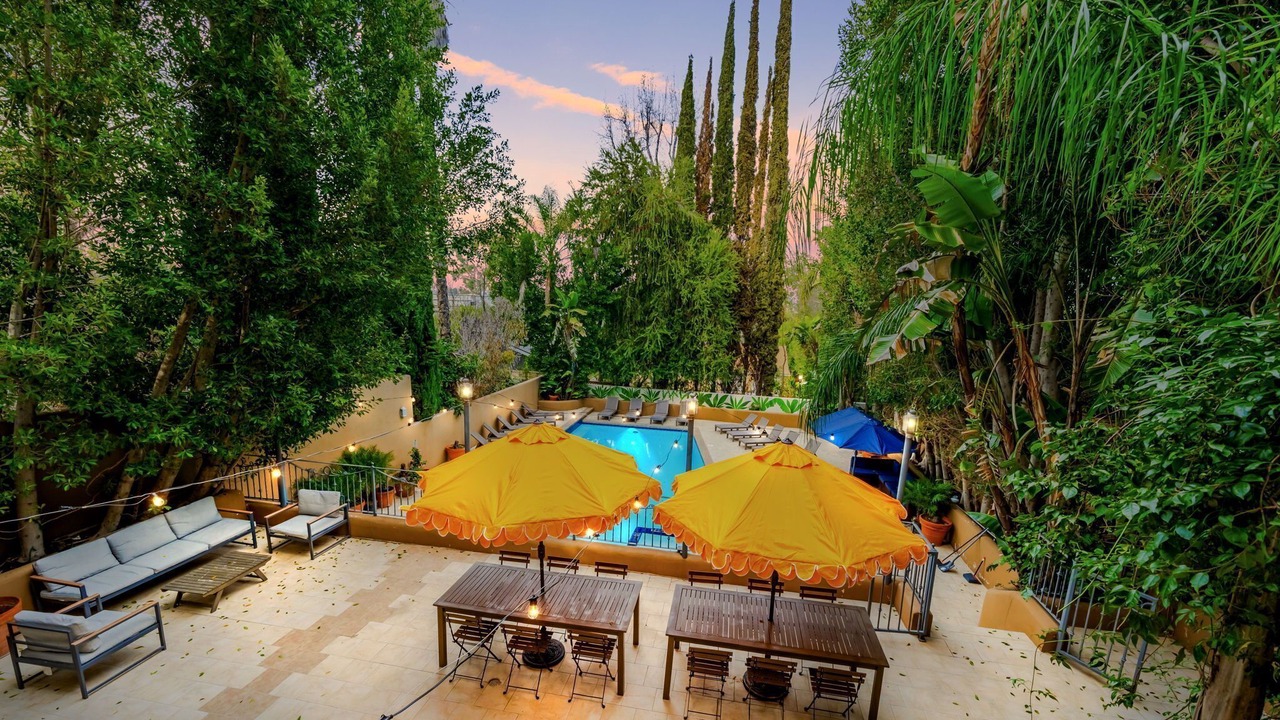 Photo of Outdoor in Sherman Oaks