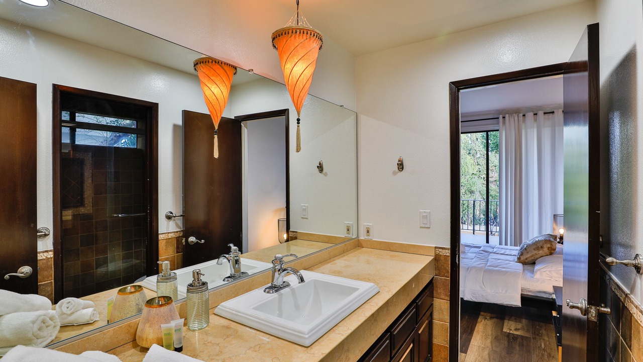 Photo of Bathroom in Sherman Oaks