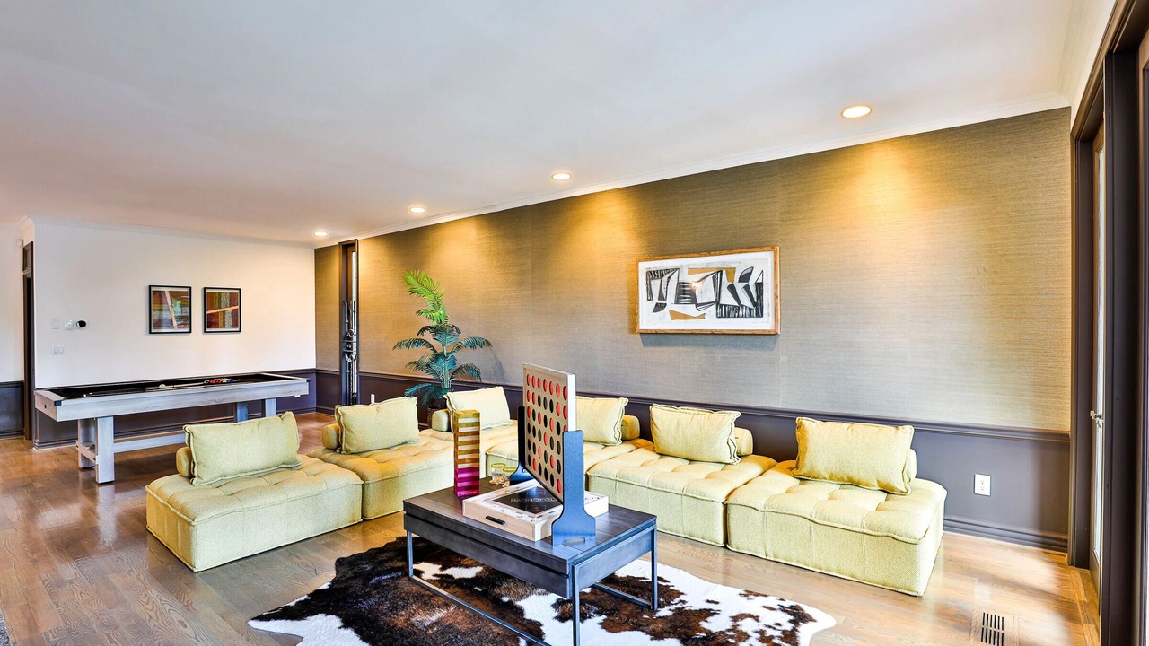 Photo of Livingroom in Sherman Oaks