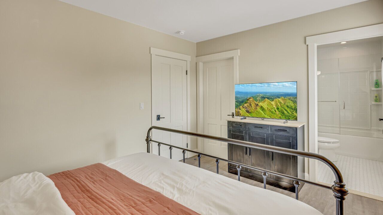 Photo of Bedroom in Altadena
