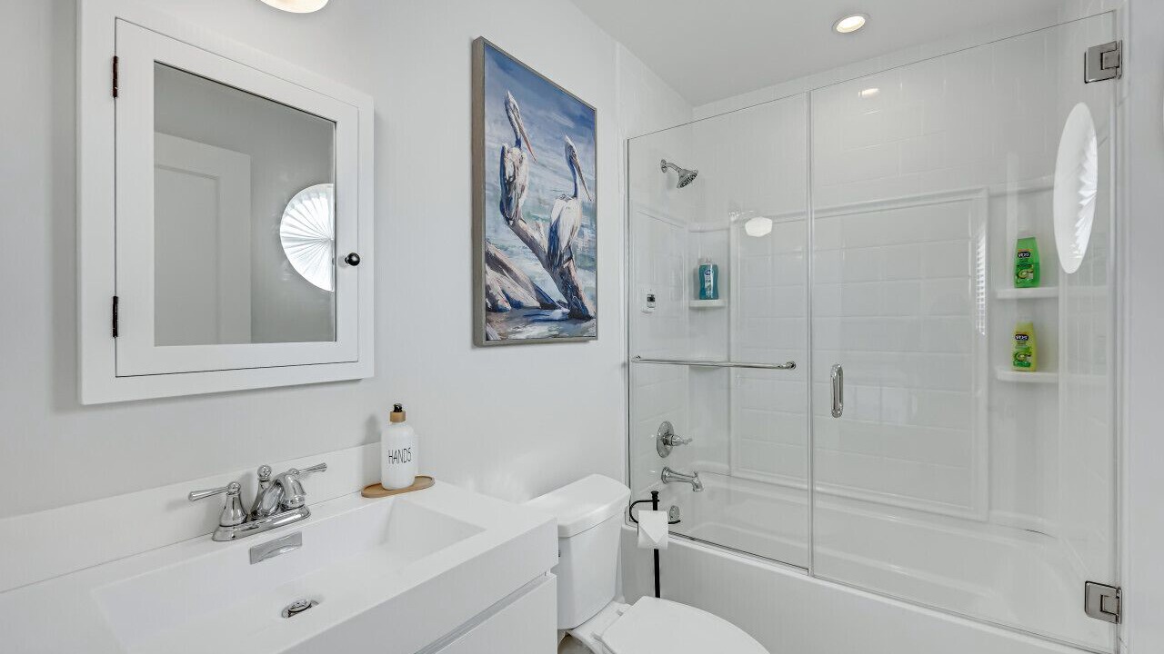 Photo of Bathroom in Altadena