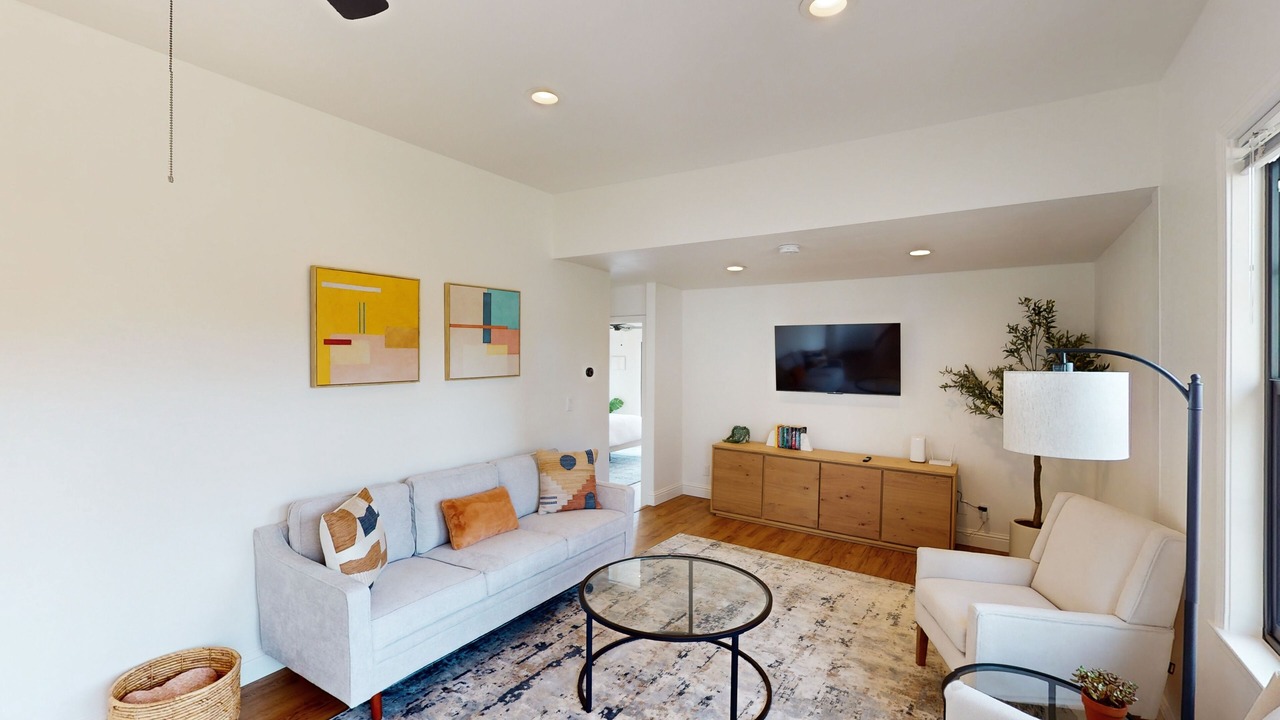 Photo of Livingroom in Penngrove