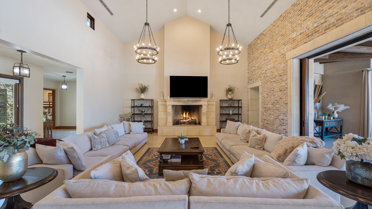 Photo of Livingroom in Bermuda Dunes