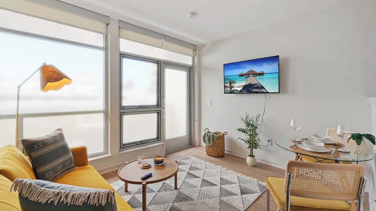 Photo of Livingroom in Downtown
