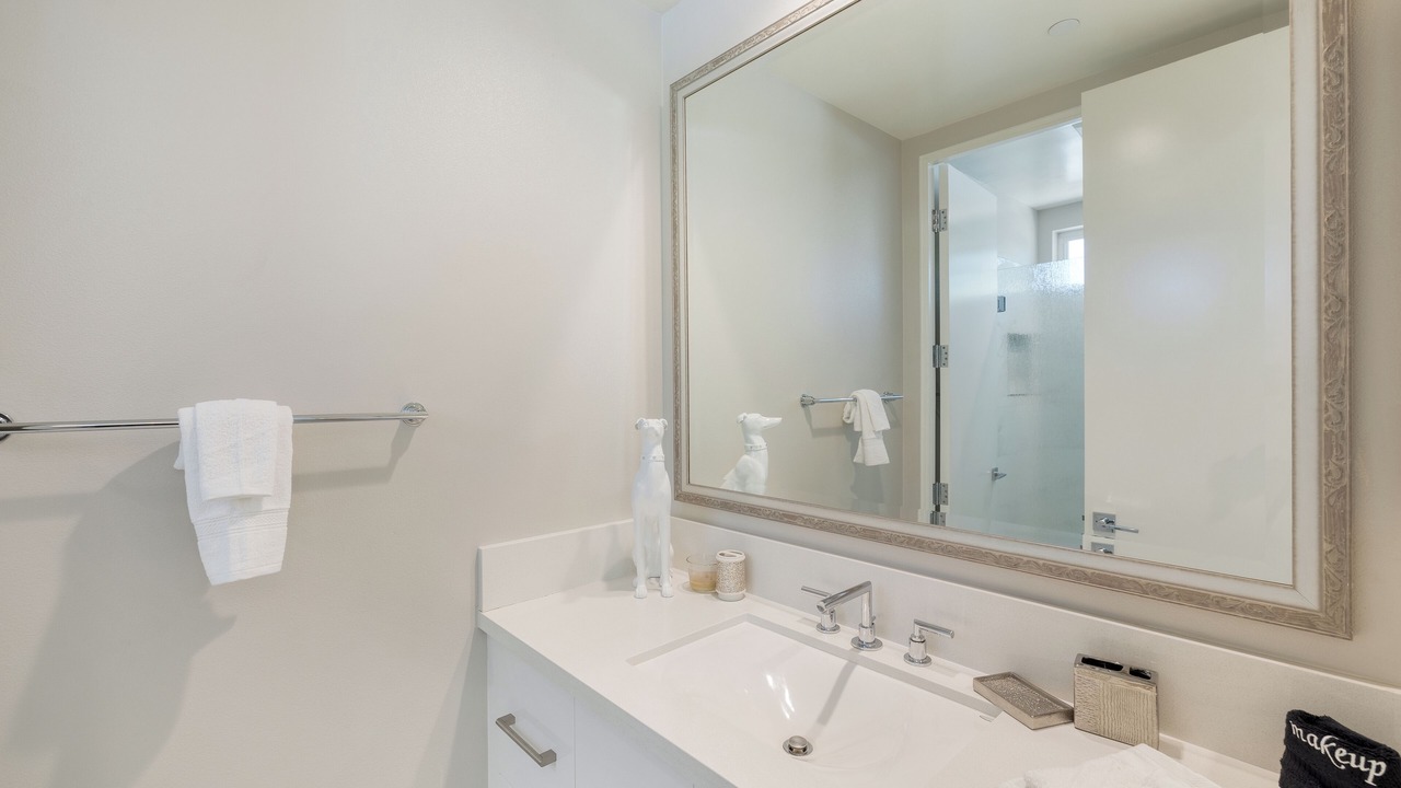 Photo of Bathroom in Historic Tennis Club