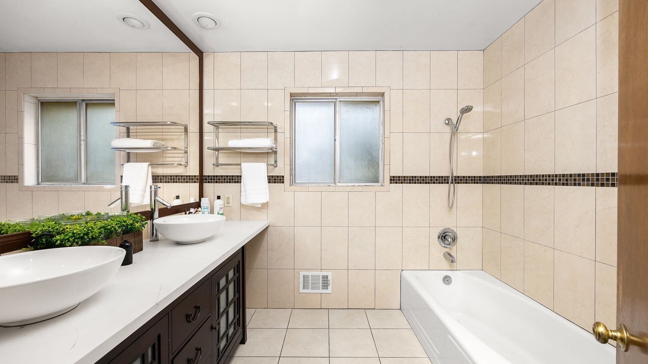 Photo of Bathroom in East Pasadena