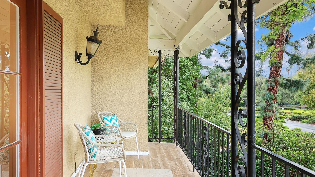 Photo of Patio Balcony in East Pasadena