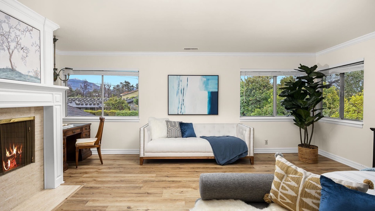 Photo of Livingroom in East Pasadena