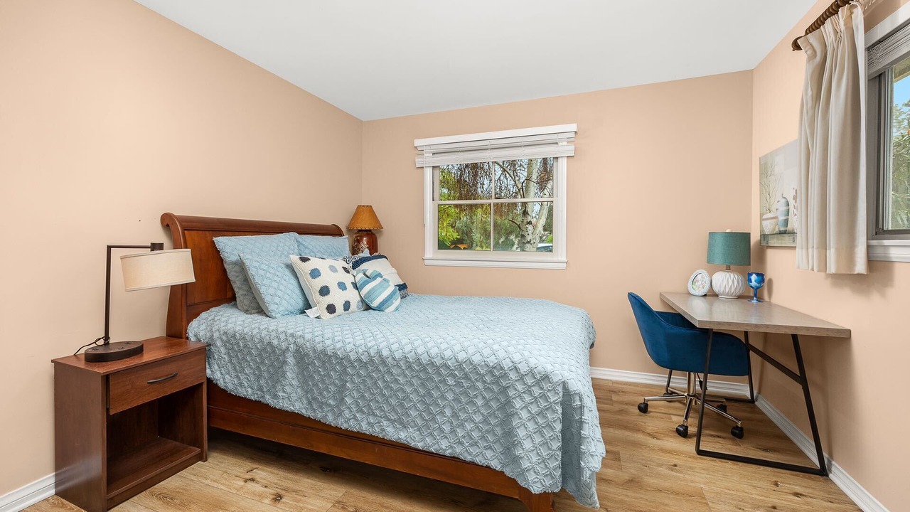 Photo of Bedroom in East Pasadena