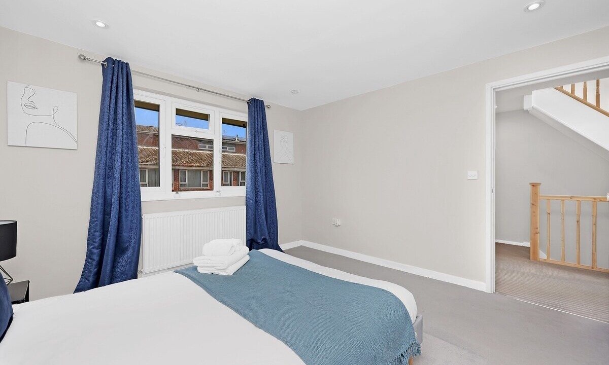Photo of Bedroom in Peninsula