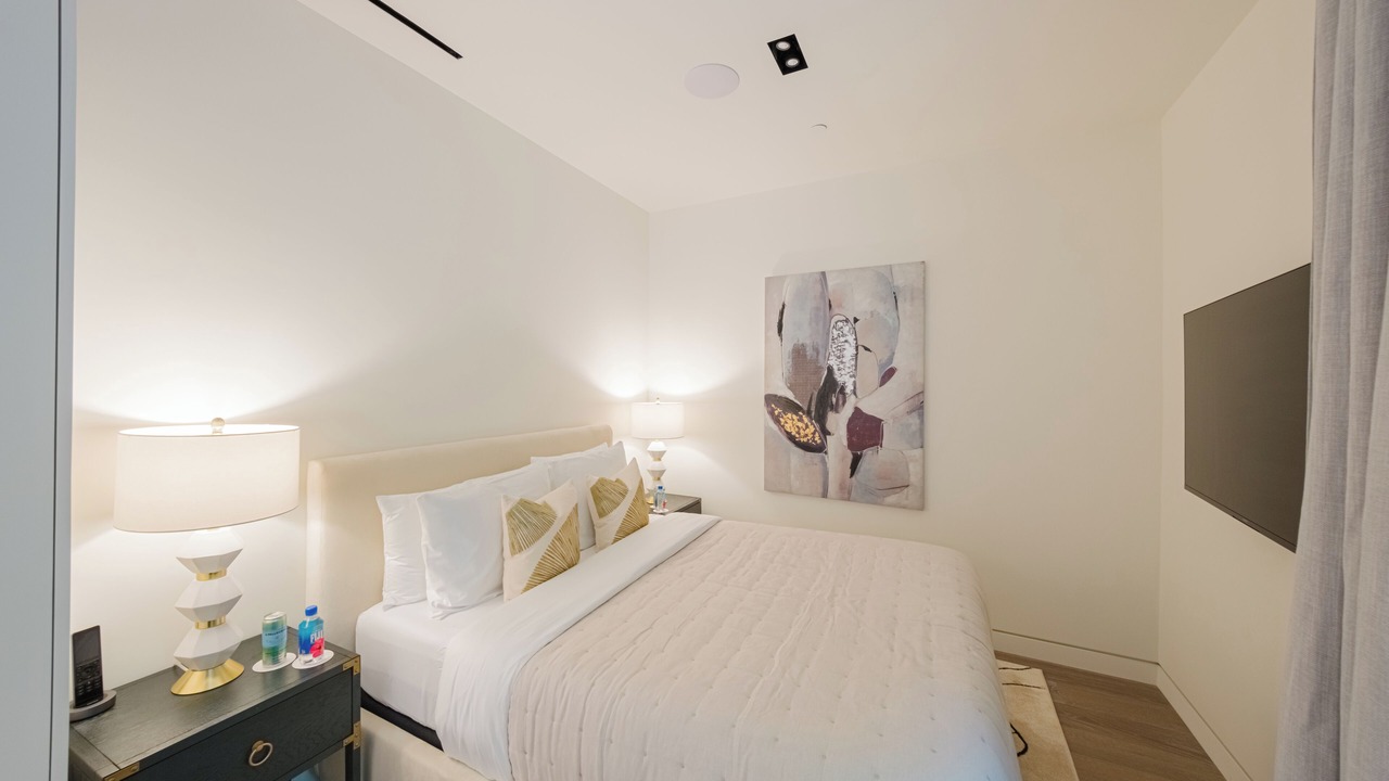 Photo of Bedroom in Trousdale Estates