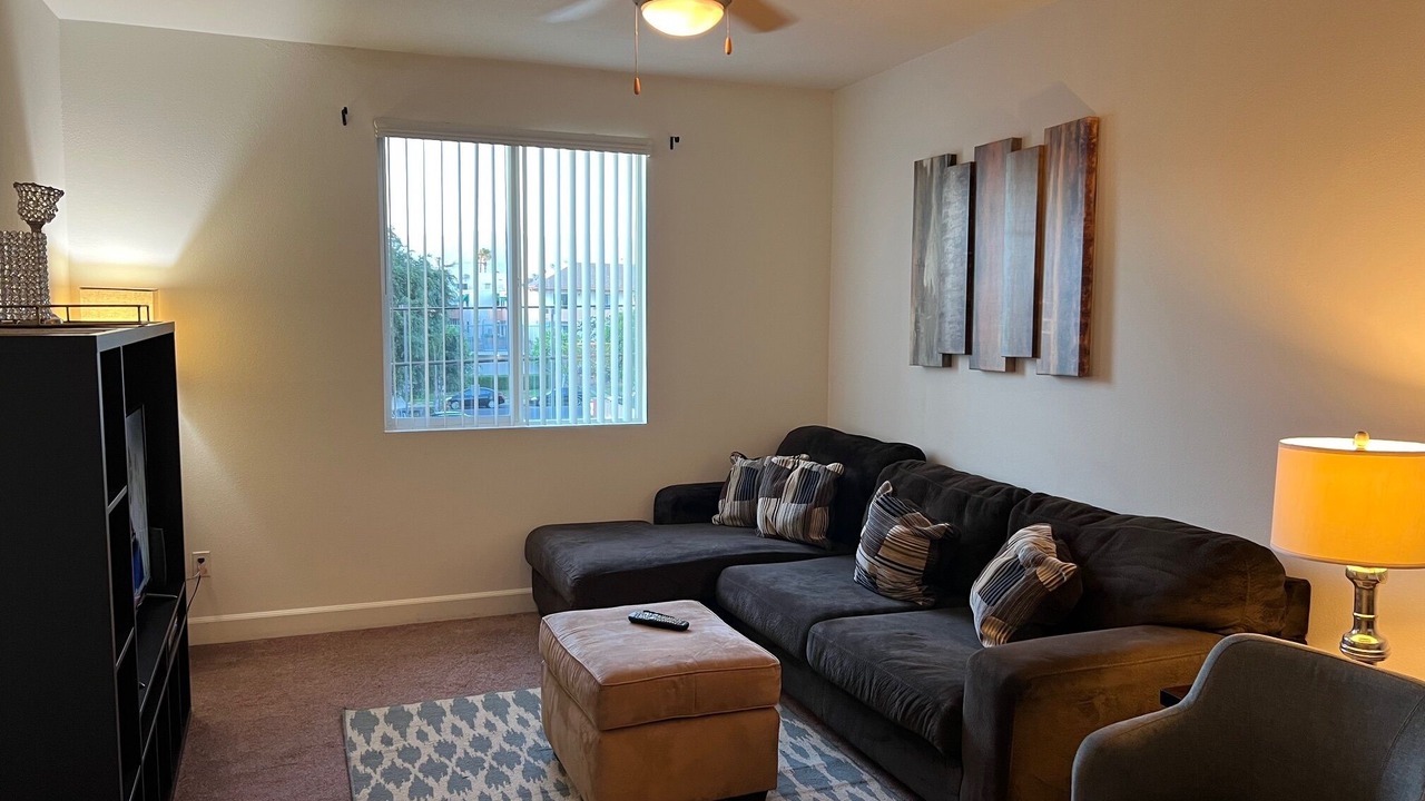Photo of Livingroom in Panorama City