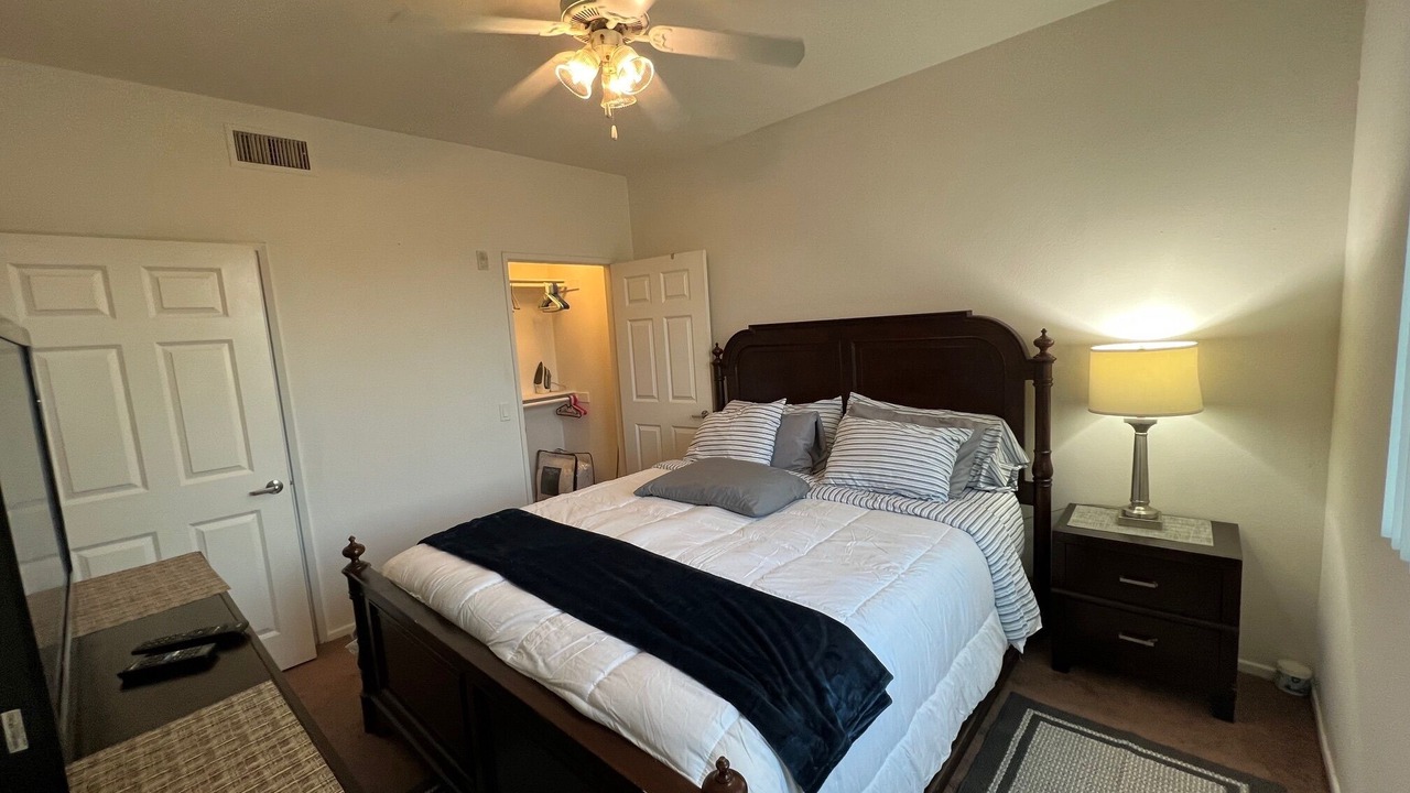 Photo of Bedroom in Panorama City