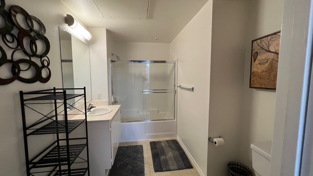 Photo of Bathroom in Panorama City