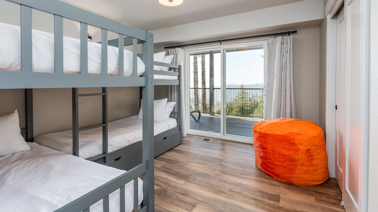 Photo of Bedroom in Yosemite West