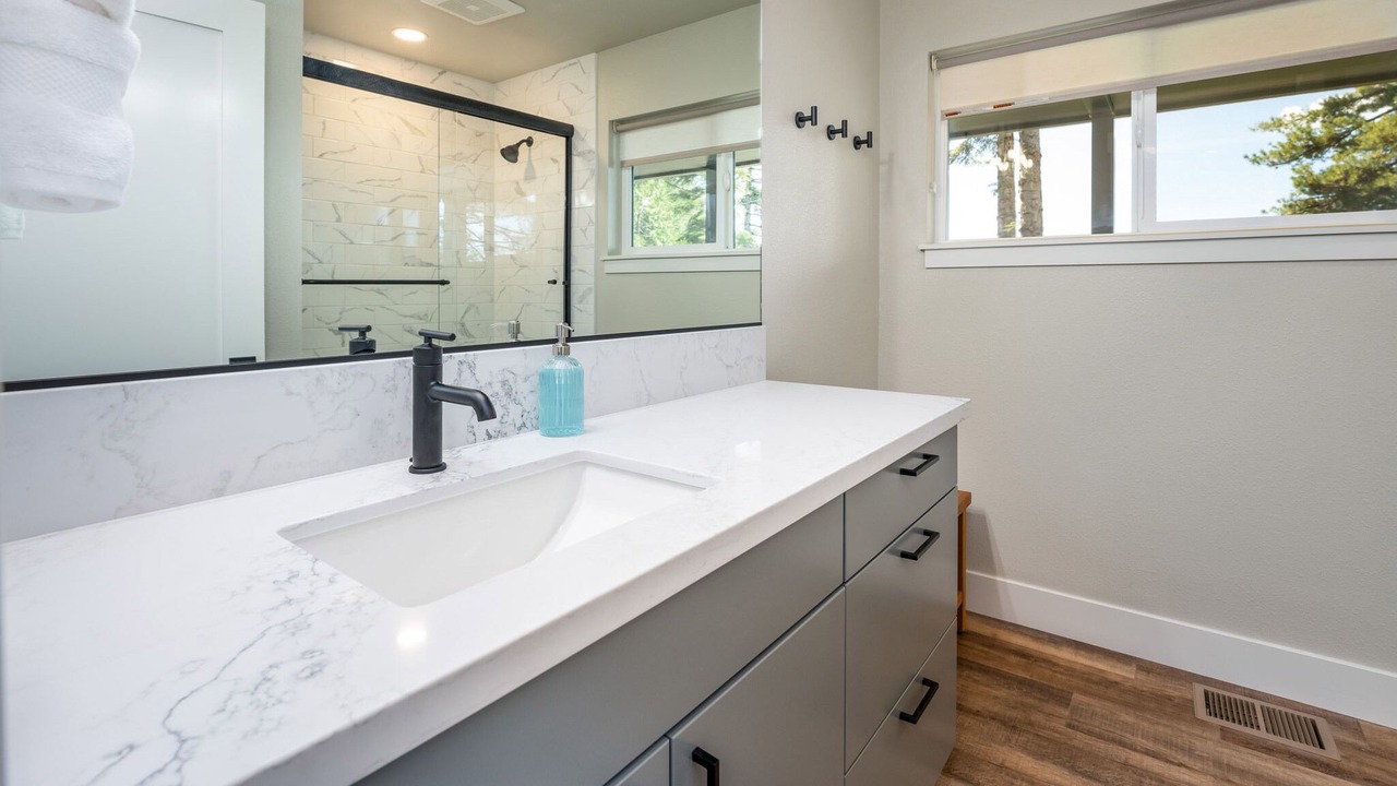 Photo of Bathroom in Yosemite West