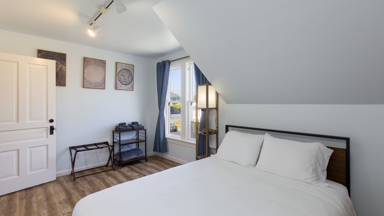 Photo of Bedroom in Eureka