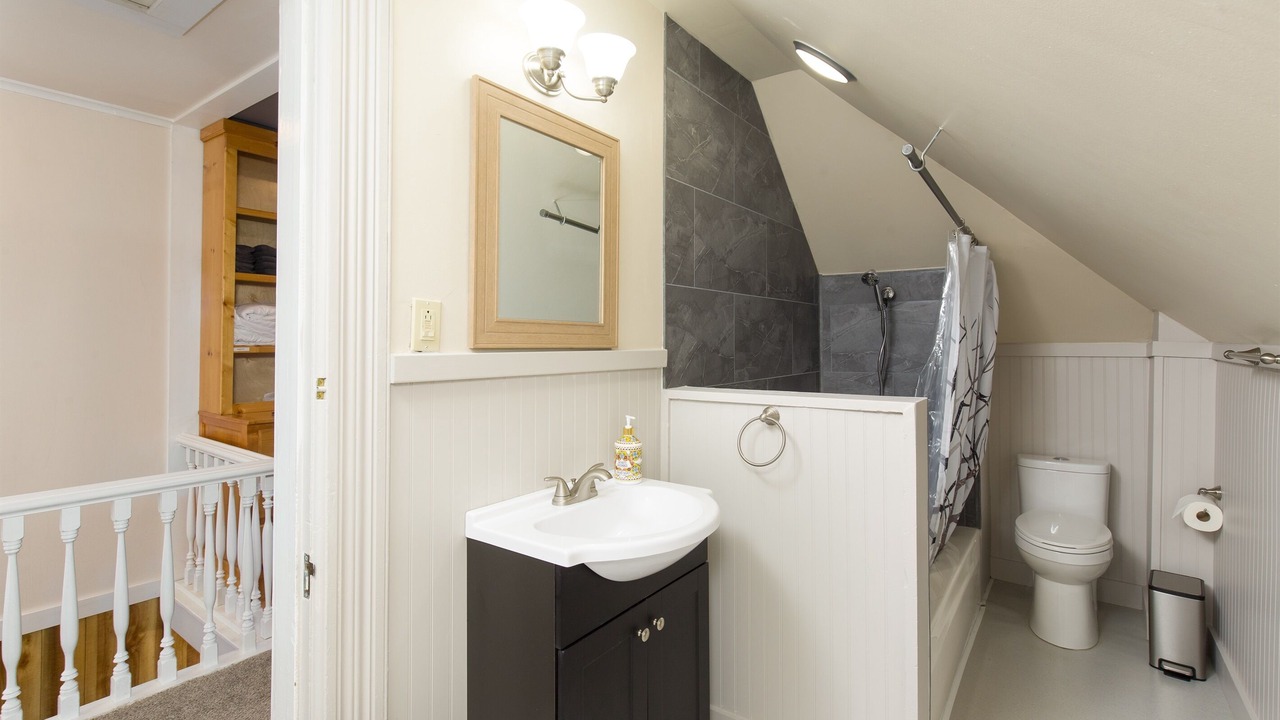 Photo of Bathroom in Eureka