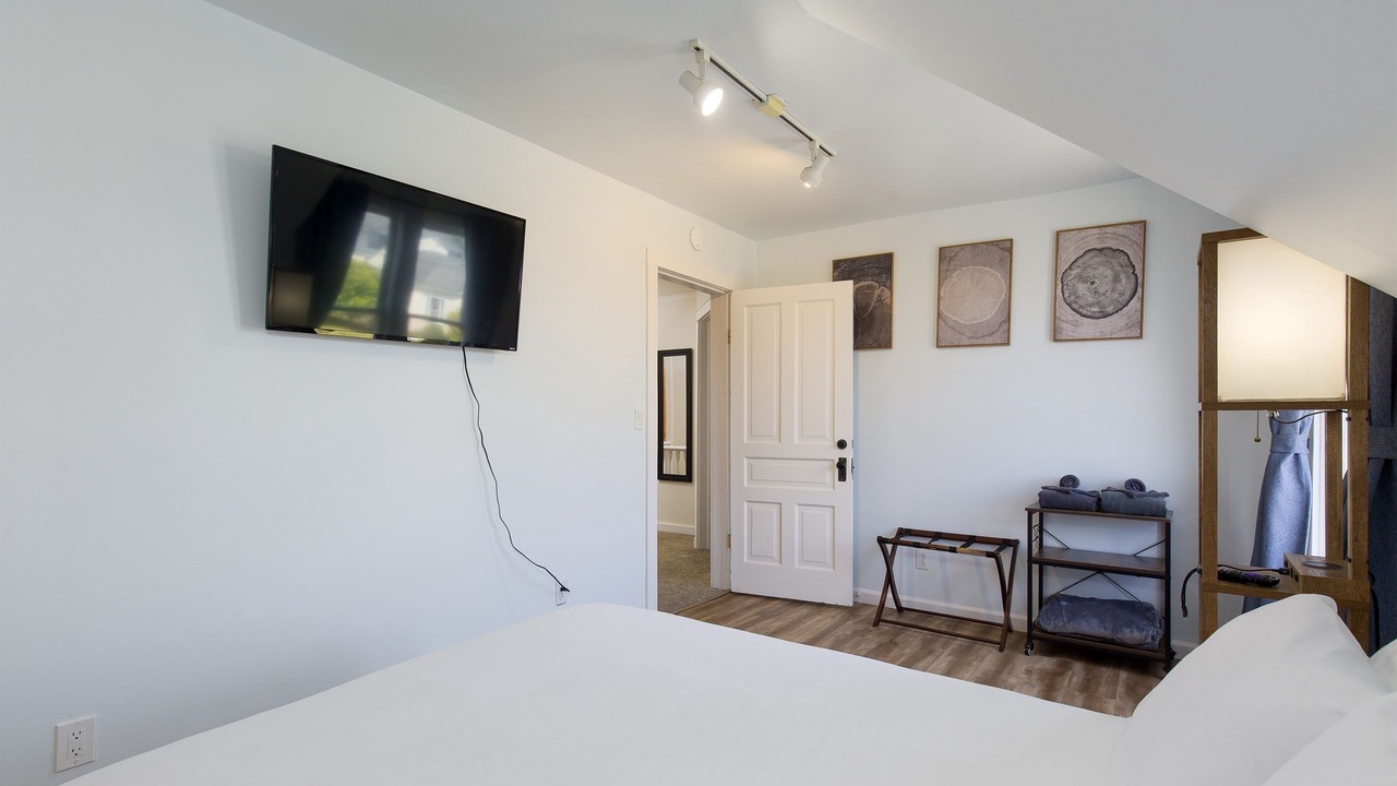 Photo of Bedroom in Eureka