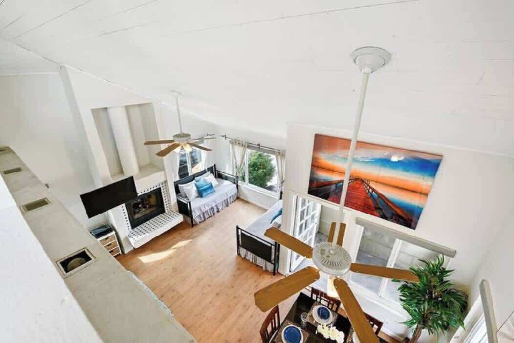 Photo of Bedroom in Mission Beach