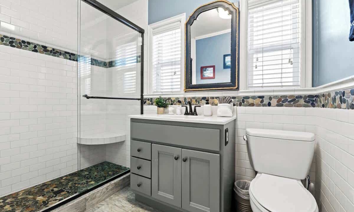 Photo of Bathroom in Mission Beach
