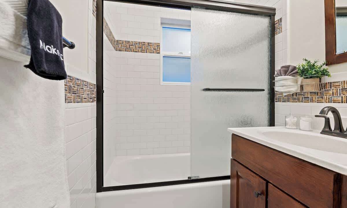 Photo of Bathroom in Mission Beach