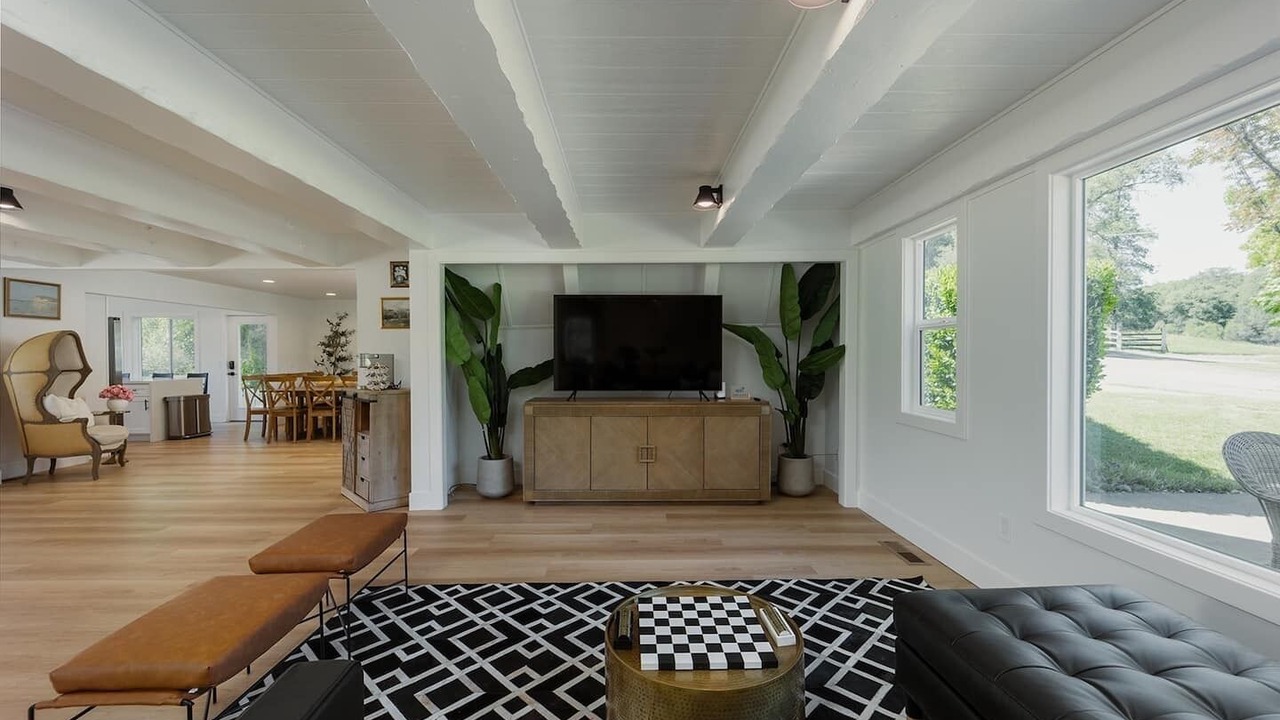 Photo of Livingroom in Auburn