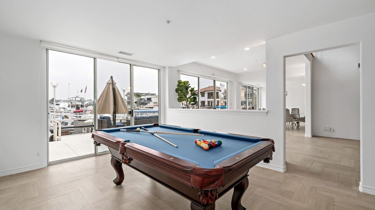 Photo of Bedroom in Huntington Harbour