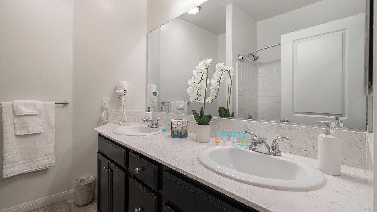 Photo of Bathroom in Greenacres