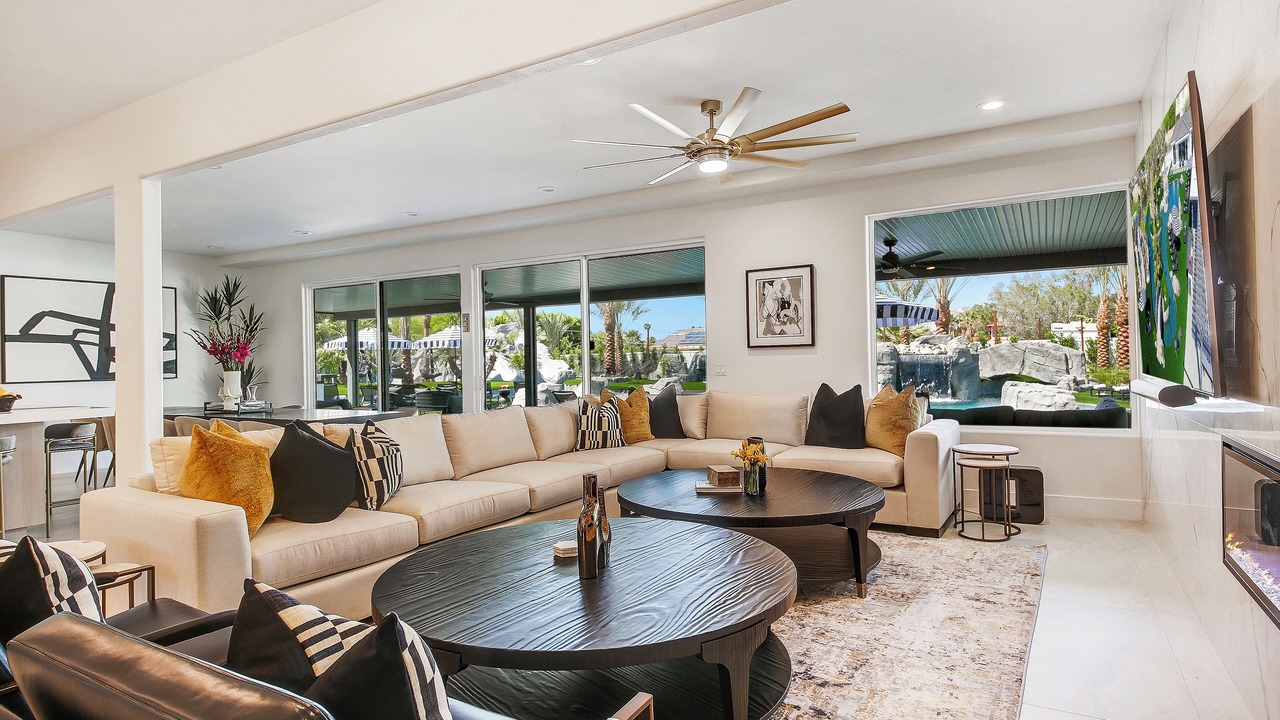 Photo of Livingroom in Anastacia