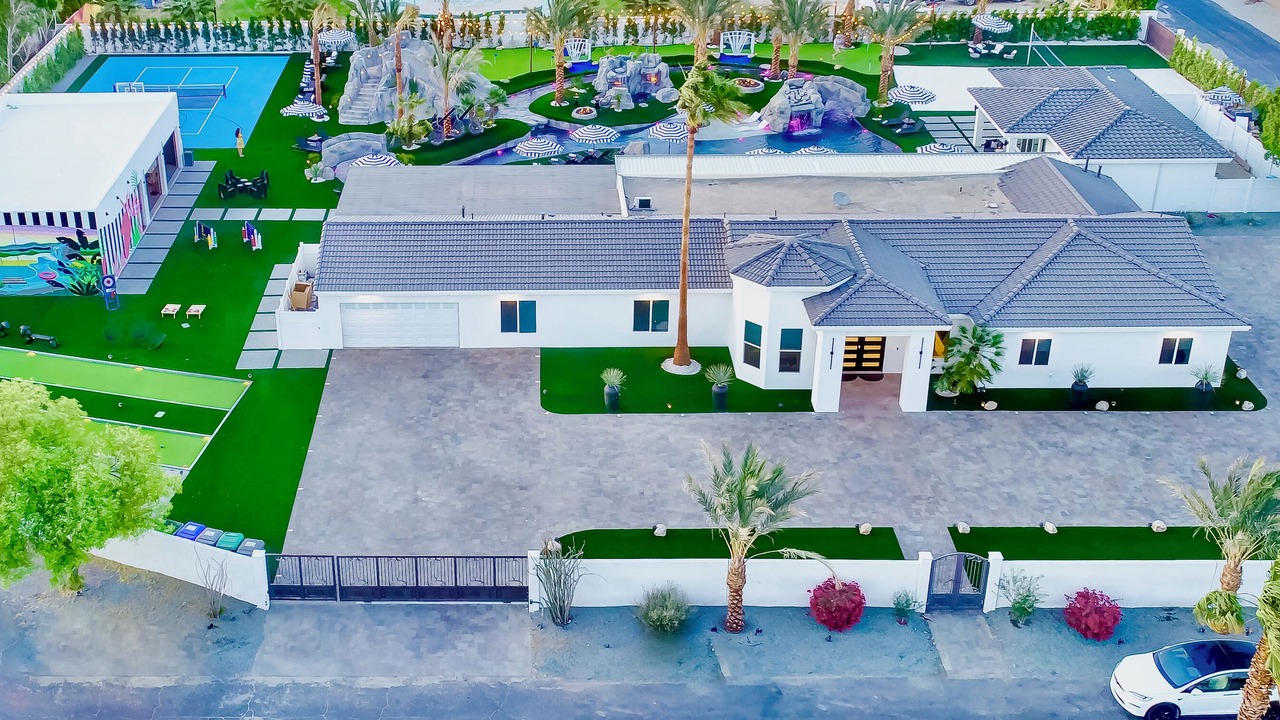 Photo of Outdoor in Anastacia