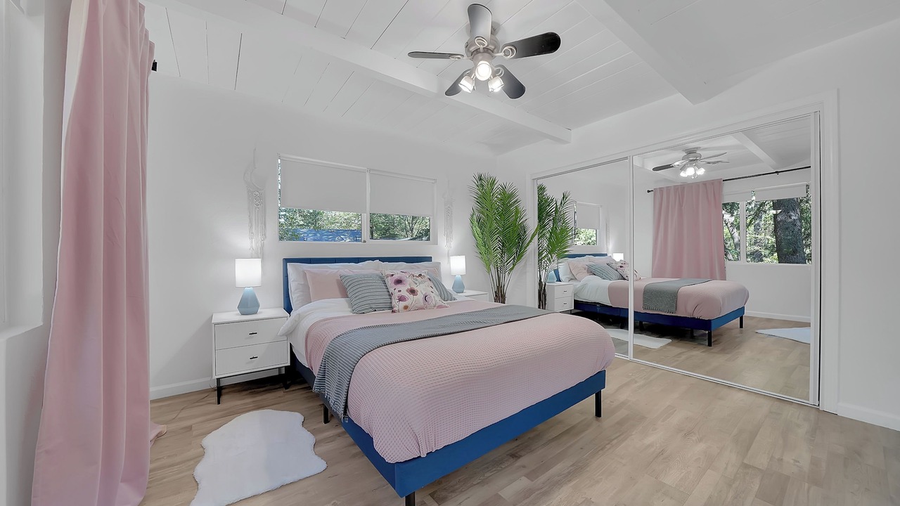 Photo of Bedroom in Glencoe