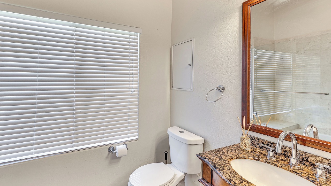 Photo of Bathroom in Alessandro Heights