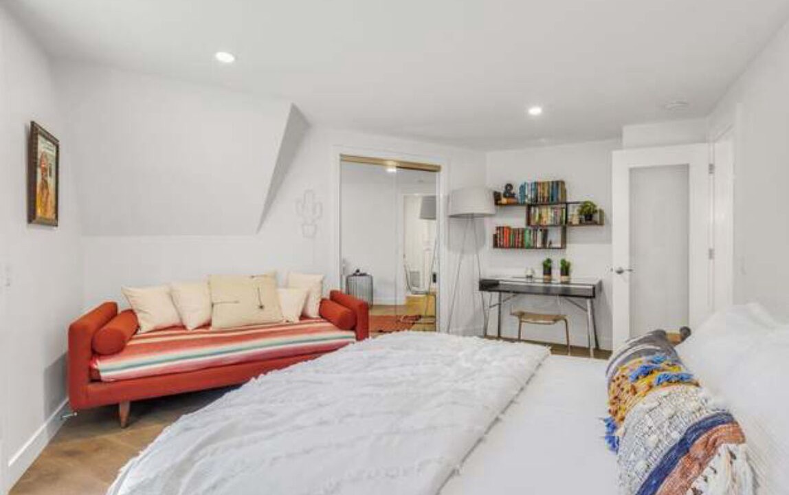 Photo of Bedroom in Topanga