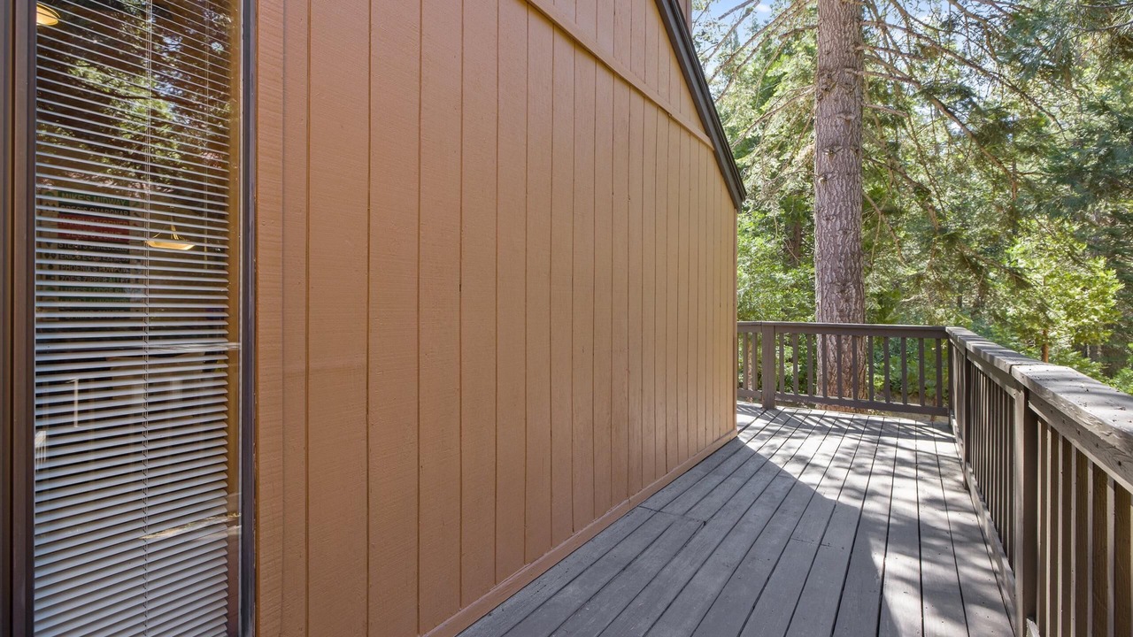 Photo of Patio Balcony in Shaver Lake