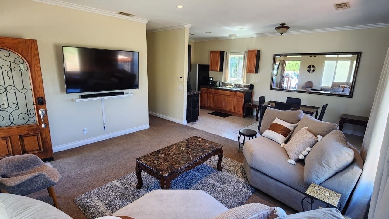 Photo of Livingroom in Encanto