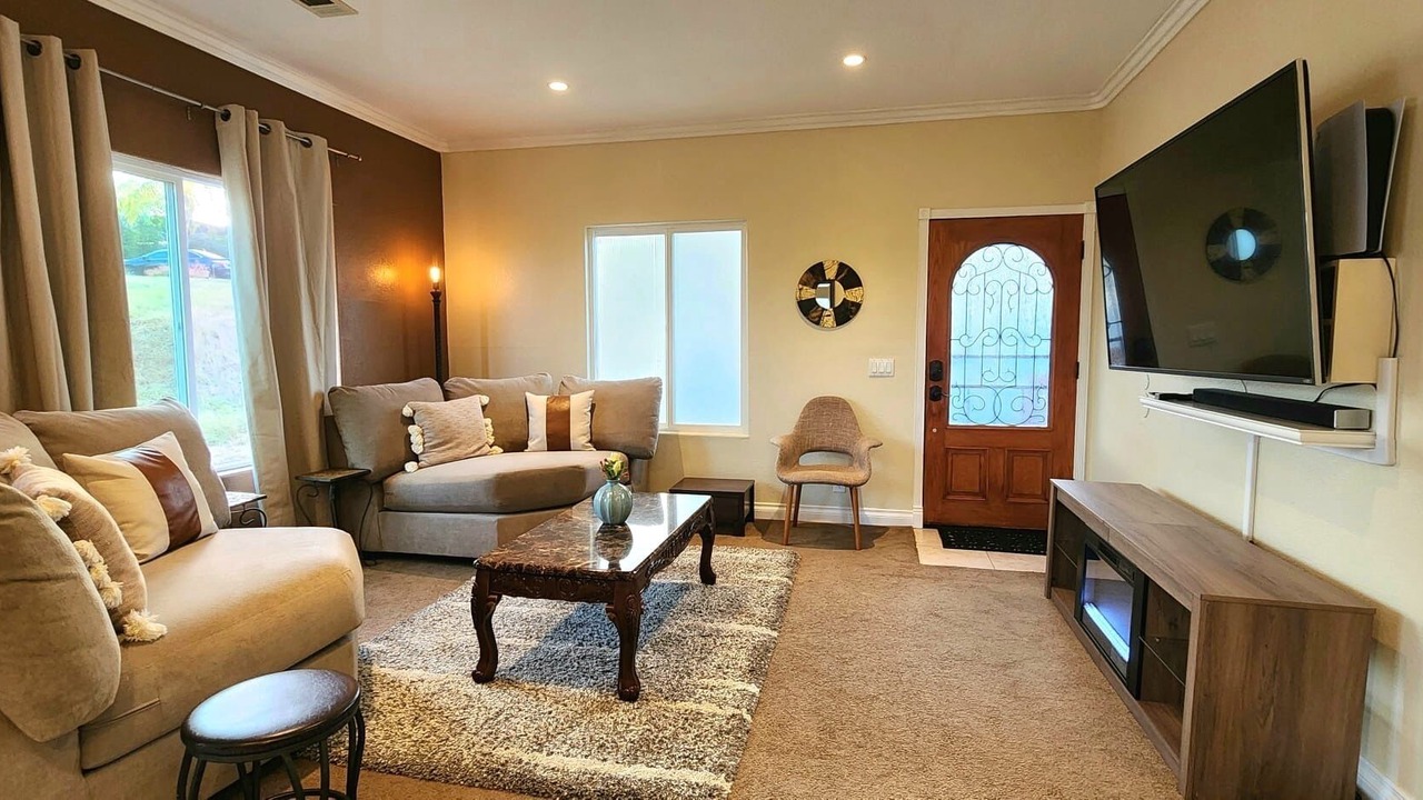Photo of Livingroom in Encanto