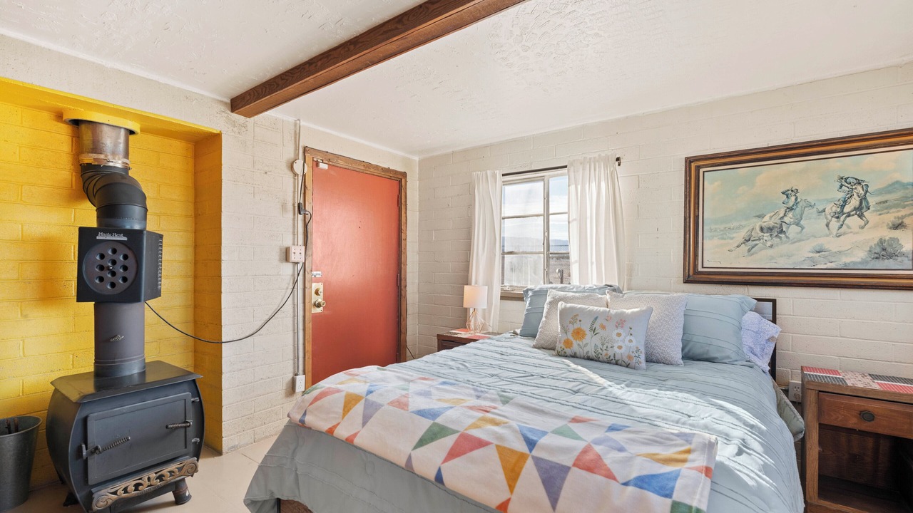 Photo of Bedroom in Wonder Valley