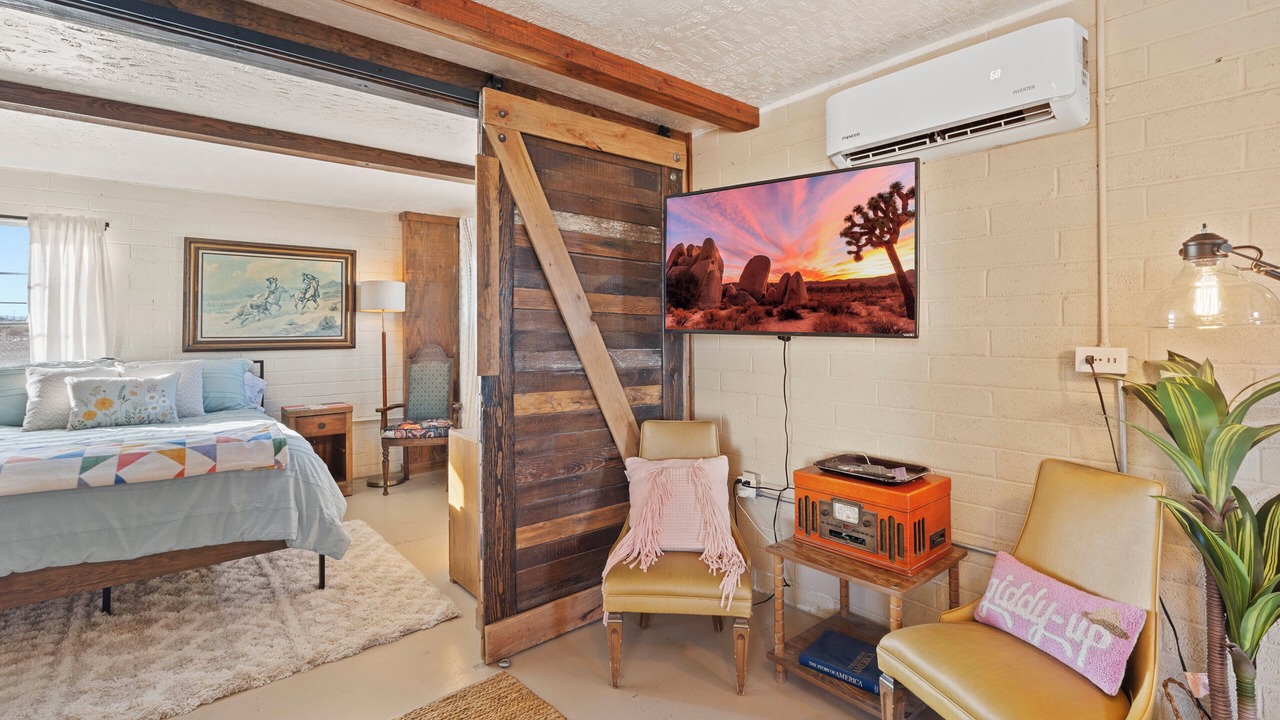 Photo of Bedroom in Wonder Valley