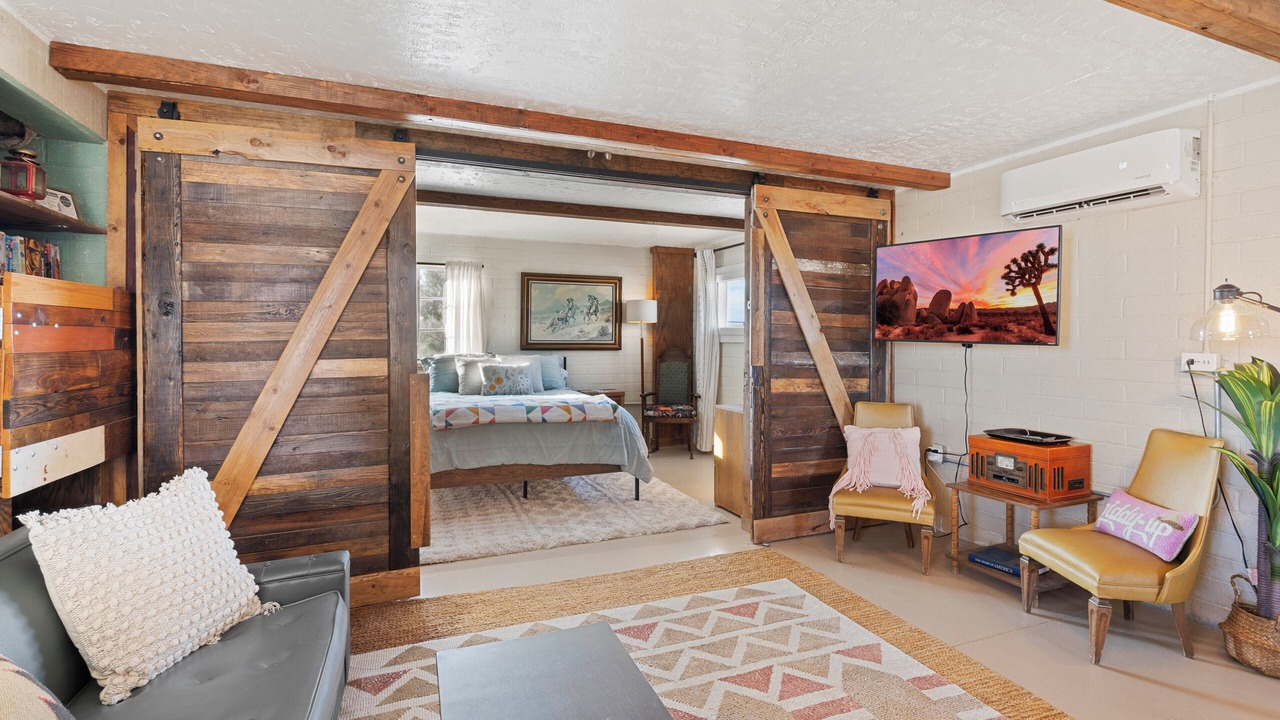 Photo of Bedroom in Wonder Valley
