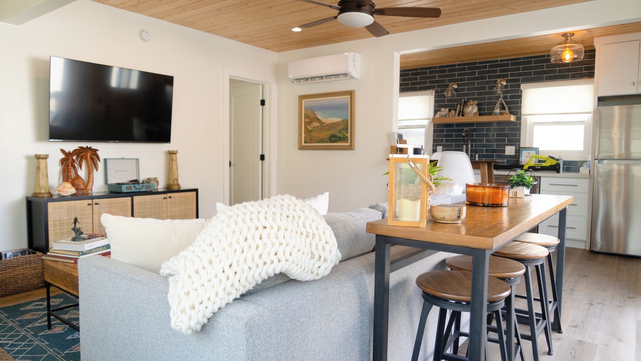 Photo of Livingroom in Belmont Shore