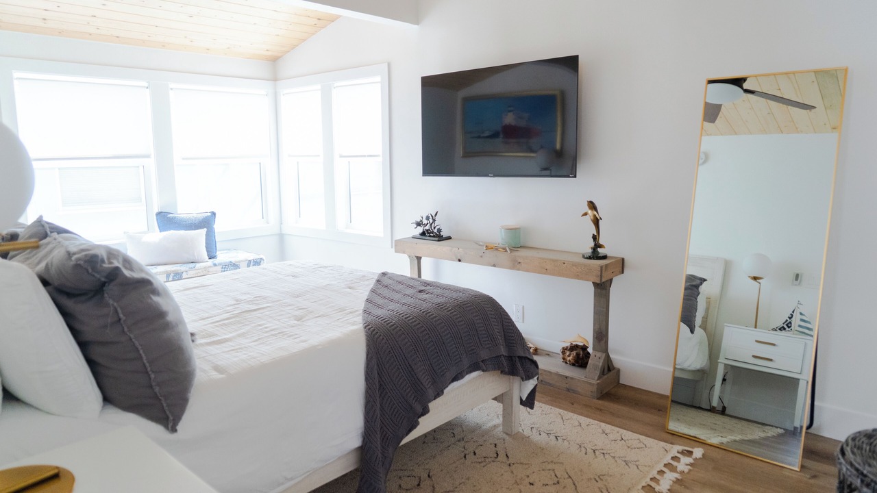 Photo of Bedroom in Belmont Shore