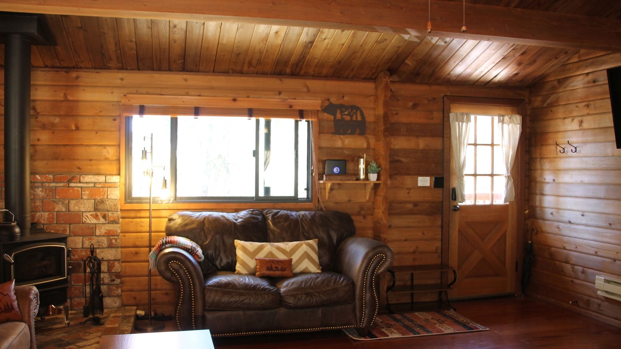 Photo of Bedroom in Pine Mountain Club