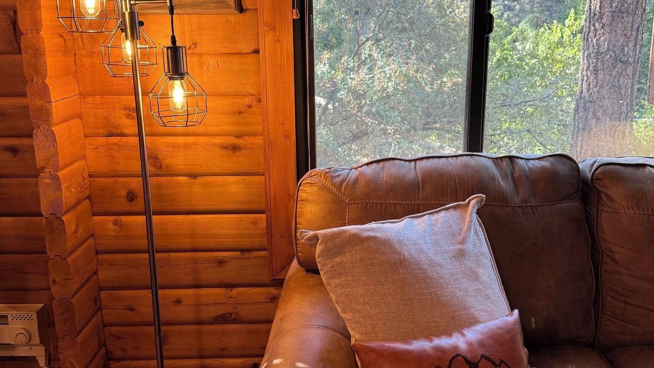 Photo of Bedroom in Pine Mountain Club