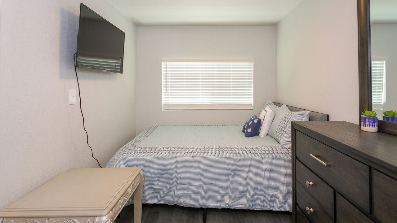 Photo of Bedroom in Porterville