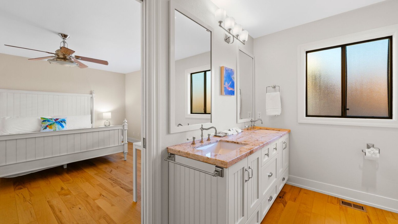 Photo of Bathroom in Oxnard Shores
