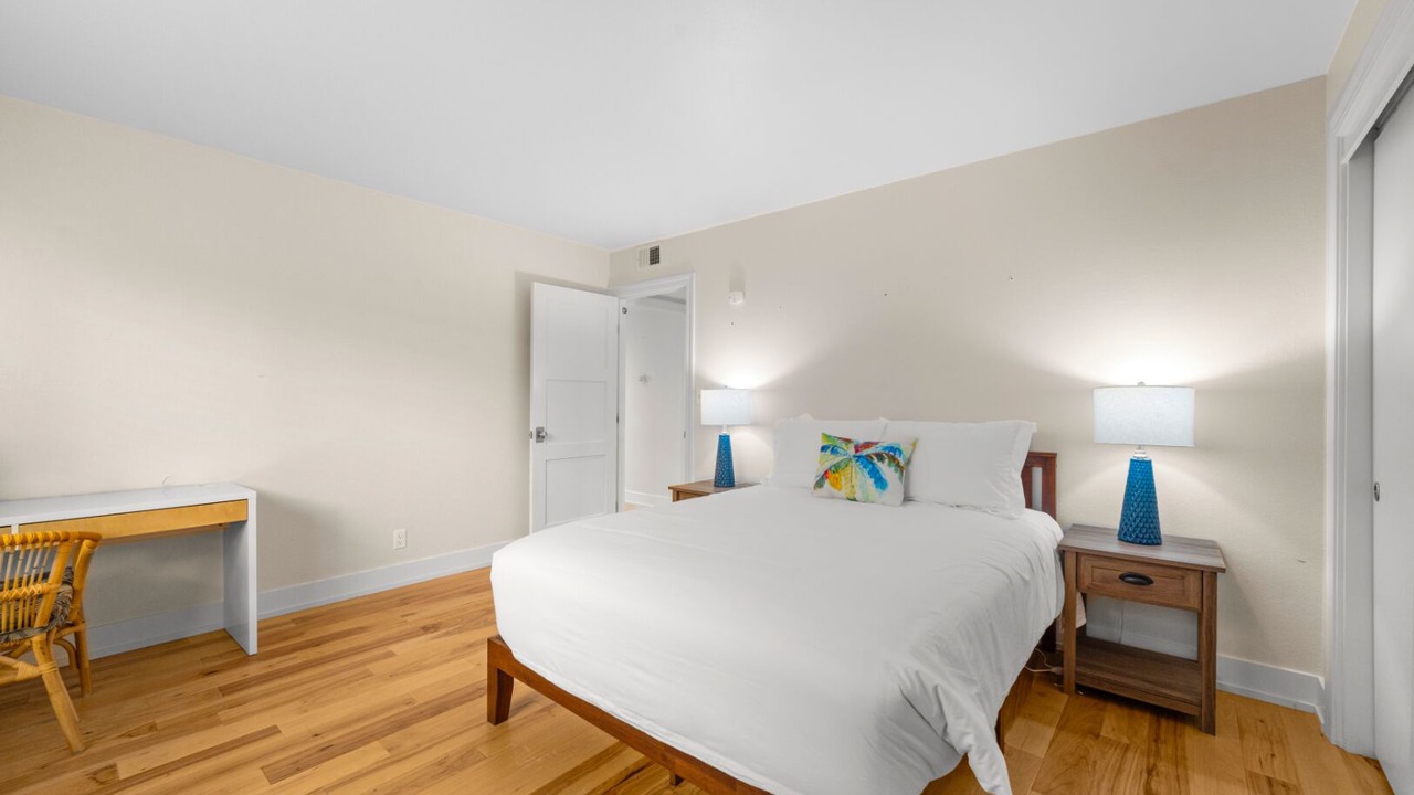 Photo of Bedroom in Oxnard Shores