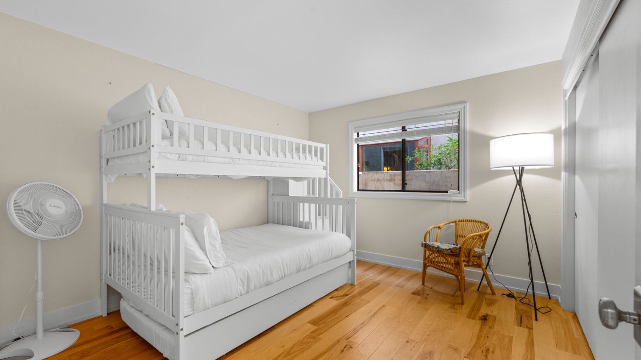 Photo of Bedroom in Oxnard Shores